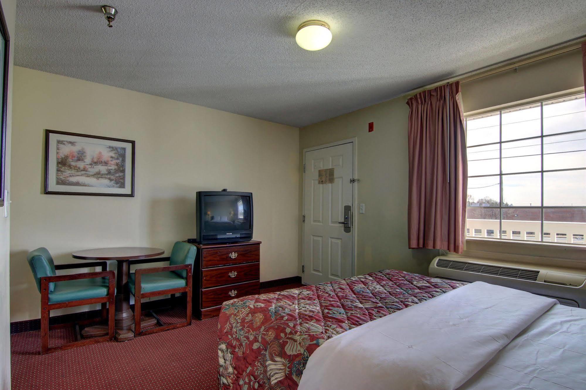 Intown Suites Extended Stay Atlanta Ga - Suwanee Exteriör bild