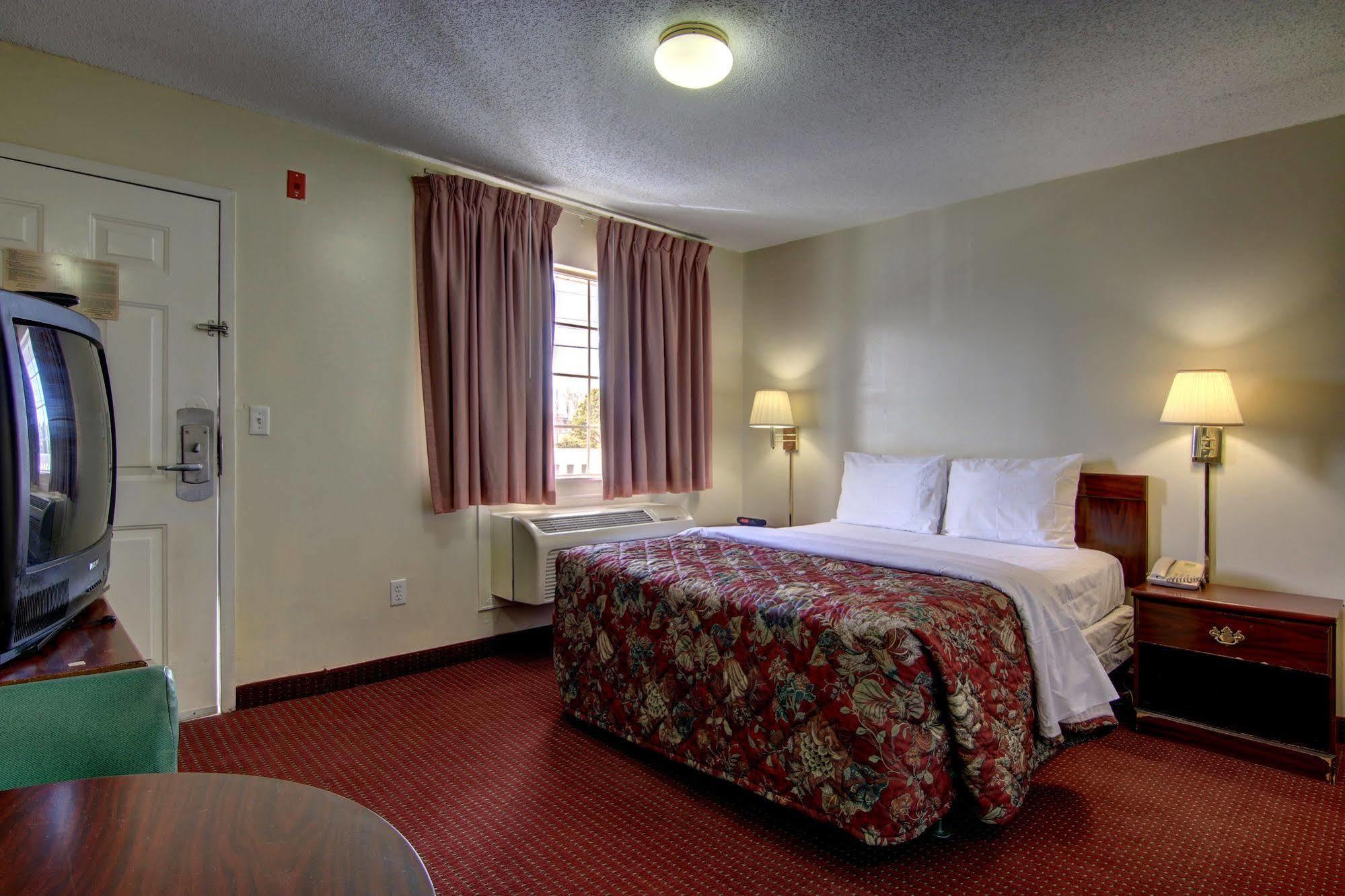 Intown Suites Extended Stay Atlanta Ga - Suwanee Exteriör bild