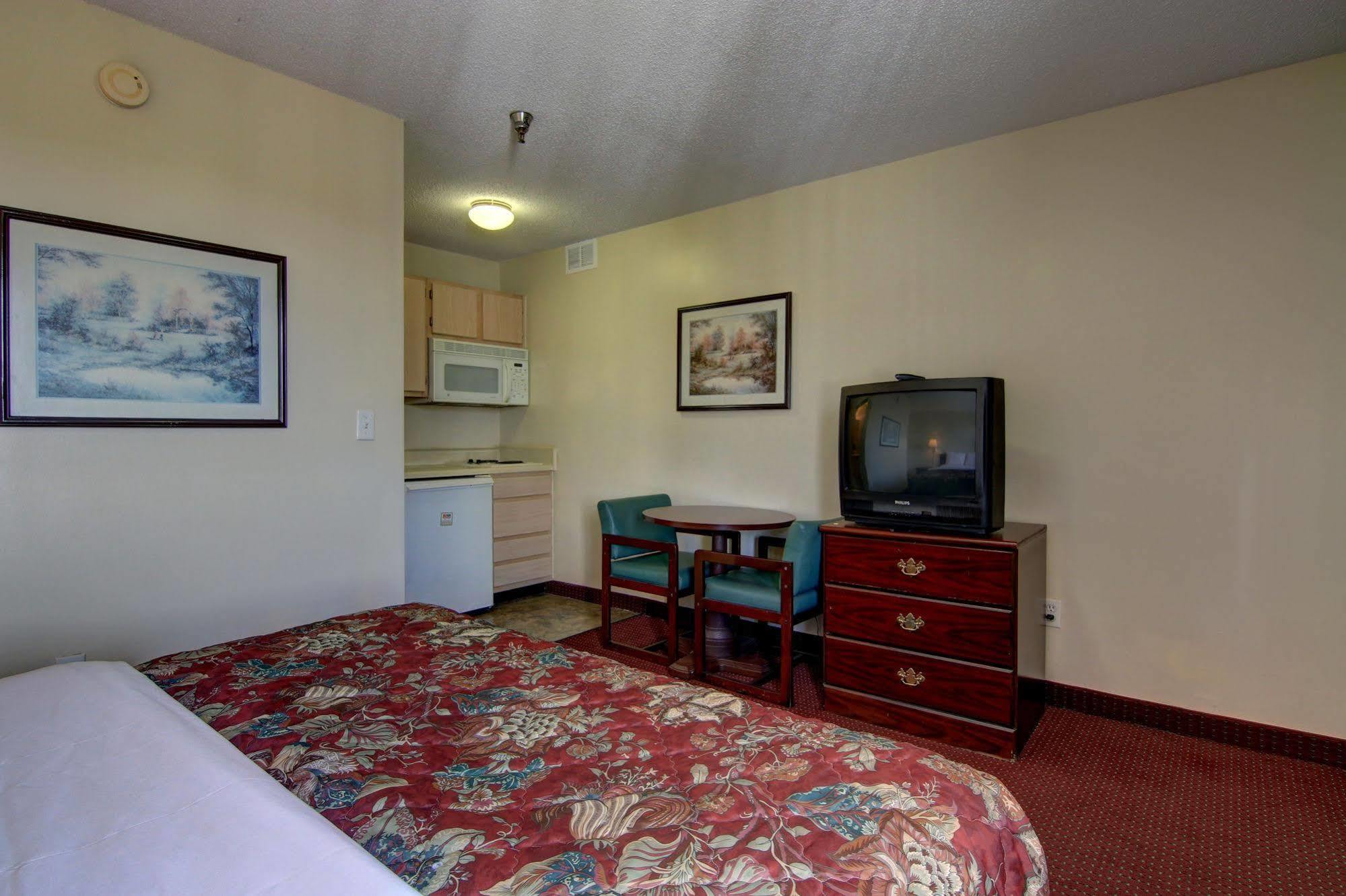Intown Suites Extended Stay Atlanta Ga - Suwanee Exteriör bild